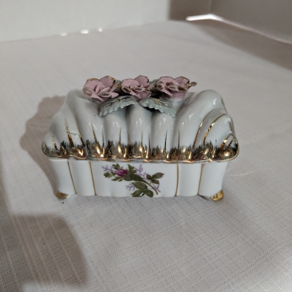 VTG handpainted porcelain ceramic trinket box raised pink flowers ESD Japan